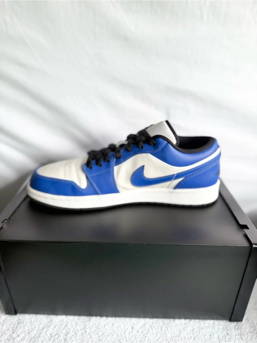 AUTHENTIC Jordan 1 Low Game Royal size 10 553558-124 2020 VNDS